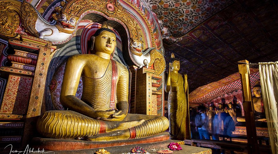  Sacred Dambulla Cave Temple